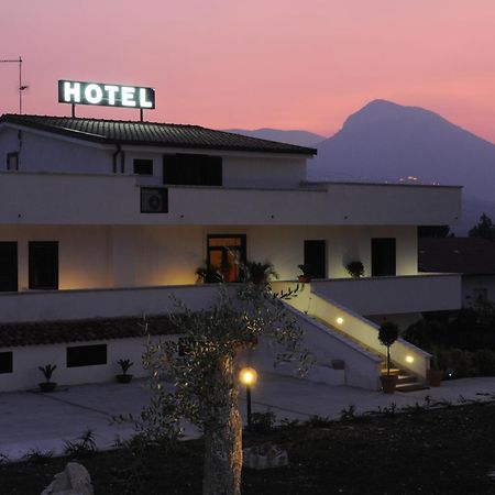 Hotel Vittoria 베네벤토 외부 사진
